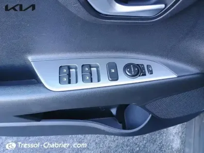 Photo 19 Kia Stonic  1.0 T-GDi 120 ch MHEV DCT7 GT Line