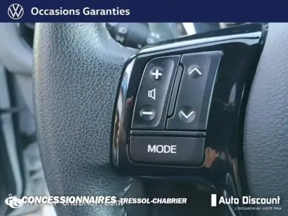 Photo 18 Toyota Yaris  Hybride 100h France