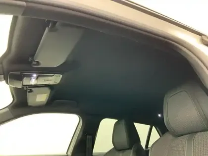 Photo 24 Peugeot 2008  PureTech 130 S&S EAT8 GT