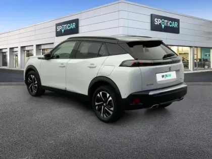 Photo 29 Peugeot 2008  PureTech 130 S&S EAT8 GT