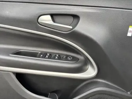 Photo 23 Jeep Avenger  115 kW 4x2 Summit