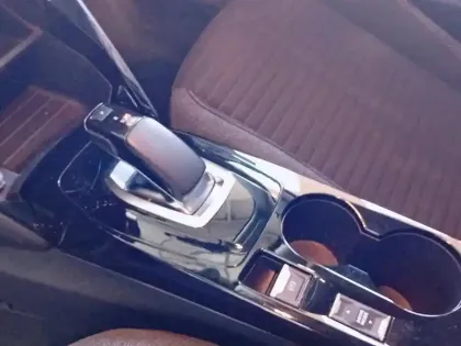 Photo 14 Peugeot 2008  Electrique 136 ch Active