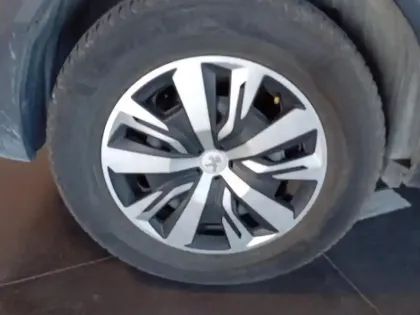 Photo 12 Peugeot 2008  Electrique 136 ch Active