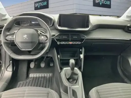 Photo 8 Peugeot 208  PureTech 75 S&S BVM5 Style