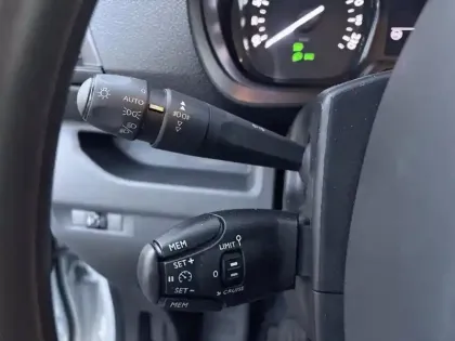 Photo 16 Fiat Scudo  FOURGON 2.0 MULTIJET 145 STANDARD PRO LOUNGE