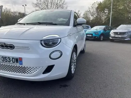 Photo 13 Fiat 500  e 95 ch Icône