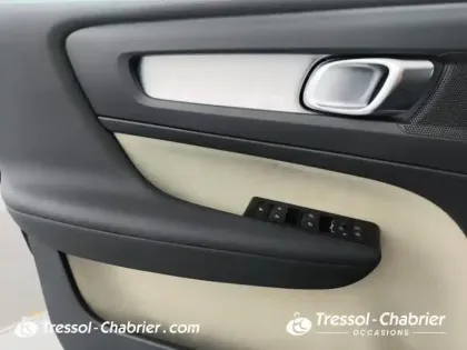 Photo 19 Volvo Xc40  T4 Recharge 129+82 ch DCT7 Inscription Business