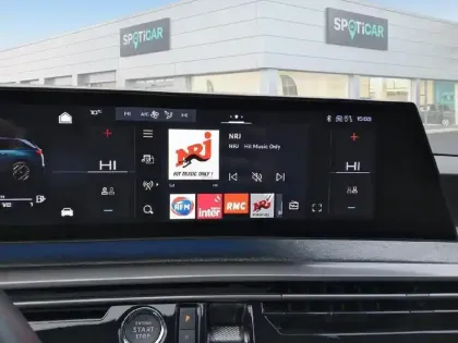 Photo 10 Peugeot 5008  Hybrid 136 e-DCS6 Allure