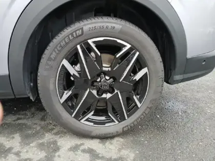 Photo 14 Peugeot 5008  Hybrid 136 e-DCS6 Allure