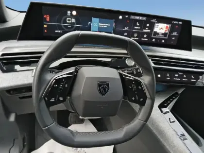 Photo 11 Peugeot 5008  Hybrid 136 e-DCS6 Allure