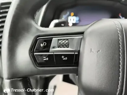 Photo 18 DS DS 7 DS7 Crossback BlueHDi 180 EAT8 Louvre