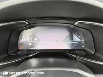 Photo 20 DS DS 7 DS7 Crossback BlueHDi 180 EAT8 Louvre