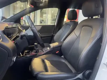 Photo 10 Mercedes Classe B STYLE LINE EDITION