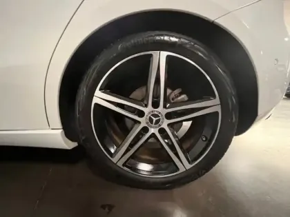 Photo 8 Mercedes Classe A 180 d Progressive Line