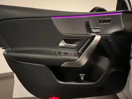 Photo 15 Mercedes Classe A 180 d Progressive Line