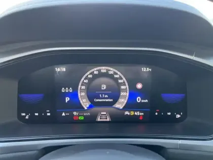 Photo 11 Volkswagen T-roc Life Plus 2.0 150 ch DSG7