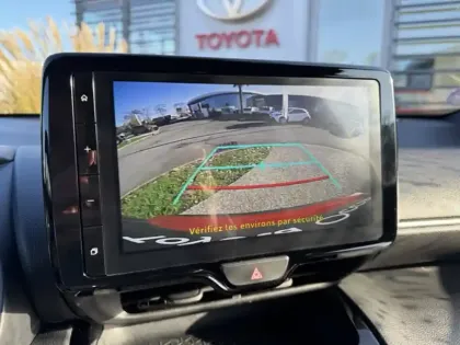 Photo 23 Toyota Yaris Hybride 1.5 116H Design MY22