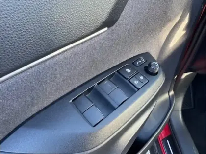 Photo 14 Toyota Yaris Hybride 1.5 116H Design MY22