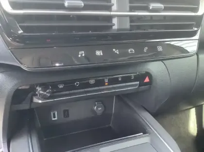 Photo 15 Citroën C5 aircross Hybride 145 e-DCS6 Max