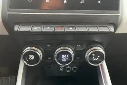 Photo 76 Renault Clio V TCe 90 Techno