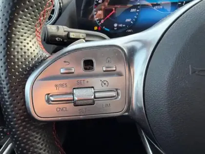 Photo 27 Mercedes Classe B 180 d AMG Line Edition 2.0 116 8G-DCT Cam recul Pa