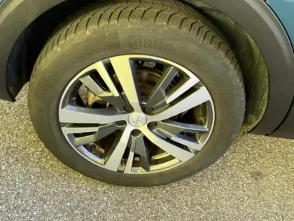 Photo 12 Peugeot 5008 1.5 Blue Hdi 130 Allure Pack Full leds GPS Caméra