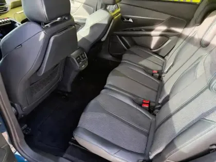 Photo 18 Peugeot 5008 1.5 Blue Hdi 130 Allure Pack Full leds GPS Caméra