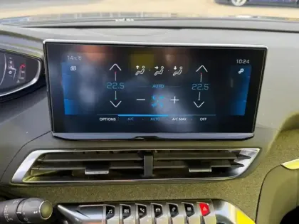 Photo 34 Peugeot 5008 1.5 Blue Hdi 130 Allure Pack Full leds GPS Caméra