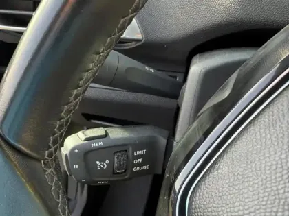 Photo 36 Peugeot 5008 1.5 Blue Hdi 130 Allure Pack Full leds GPS Caméra