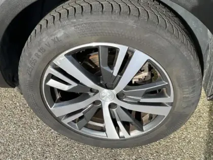 Photo 16 Peugeot 5008 1.5 Blue Hdi 130 Allure Pack Full leds GPS Caméra