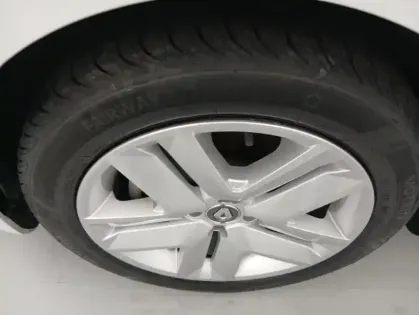 Photo 16 Renault Clio V E-Tech 140 - 21N Business