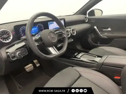 Photo 18 Mercedes Classe A 250 e Hybrid EQ AMG Line