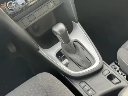 Photo 14 Toyota Yaris Hybride 1.5 HYBRID 116H DESIGN