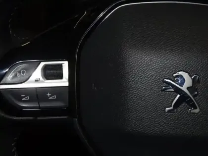 Photo 11 Peugeot 208  1.2 PureTech 75ch S&S Style