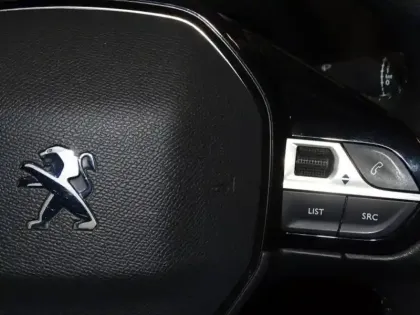 Photo 12 Peugeot 208  1.2 PureTech 75ch S&S Style