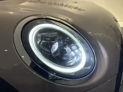 Photo 9 Mini Mini  5 Portes Cooper 136ch Edition Premium Plus BVA7