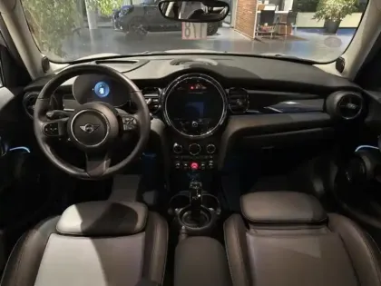 Photo 4 Mini Mini  5 Portes Cooper 136ch Edition Premium Plus BVA7