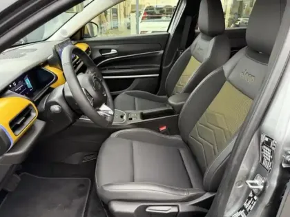 Photo 8 Jeep Avenger  Electrique 156ch 115kW 1st Edition