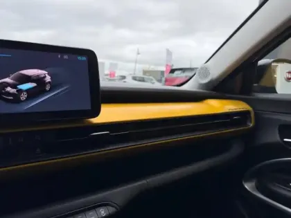 Photo 18 Jeep Avenger  Electrique 156ch 115kW 1st Edition