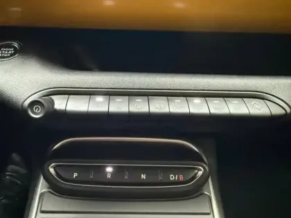 Photo 15 Jeep Avenger  Electrique 156ch 115kW 1st Edition