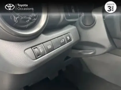 Photo 11 Toyota C-HR  1.8 Hybride 140ch Collection MY25