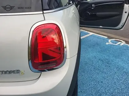 Photo 9 Mini Mini  Cooper SE 184ch Classic BVA 5CV