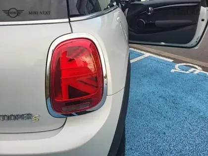Photo 24 Mini Mini  Cooper SE 184ch Classic BVA 5CV