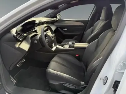 Photo 8 Peugeot 308  1.5 BlueHDi 130ch S&S GT EAT8