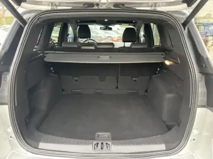 Photo 12 Ford Kuga  1.5 TDCi 120ch Stop&Start ST-Line 4x2 Euro6.2