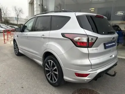 Photo 6 Ford Kuga  1.5 TDCi 120ch Stop&Start ST-Line 4x2 Euro6.2
