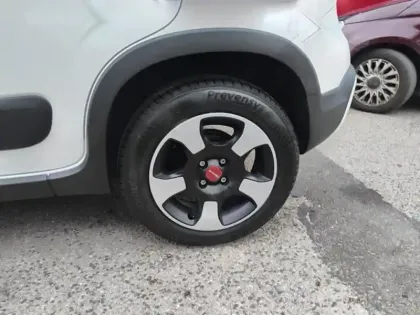 Photo 10 Fiat Panda  1.0 70ch BSG S&S  Cross