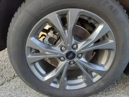 Photo 18 Ford Kuga  2.5 Duratec 190ch FHEV E85 ST-Line BVA