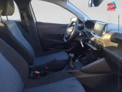 Photo 4 Peugeot 208  Affaire 1.5 BlueHDi 100 Premium GPS Radar AR Carplay