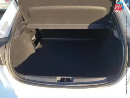 Photo 13 Peugeot 208  Affaire 1.5 BlueHDi 100 Premium GPS Radar AR Carplay